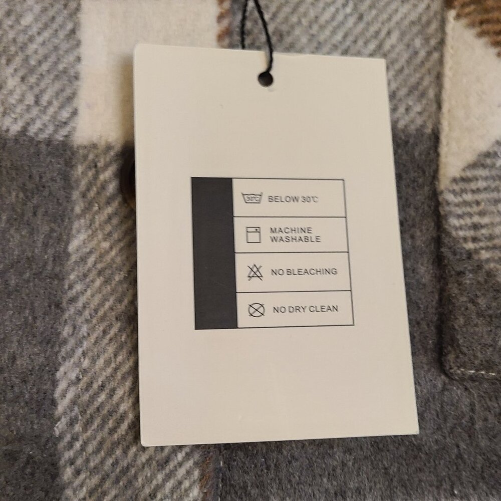 Plaid Oversized Soft Shacket - Large  NWT - Picture 4 of 10